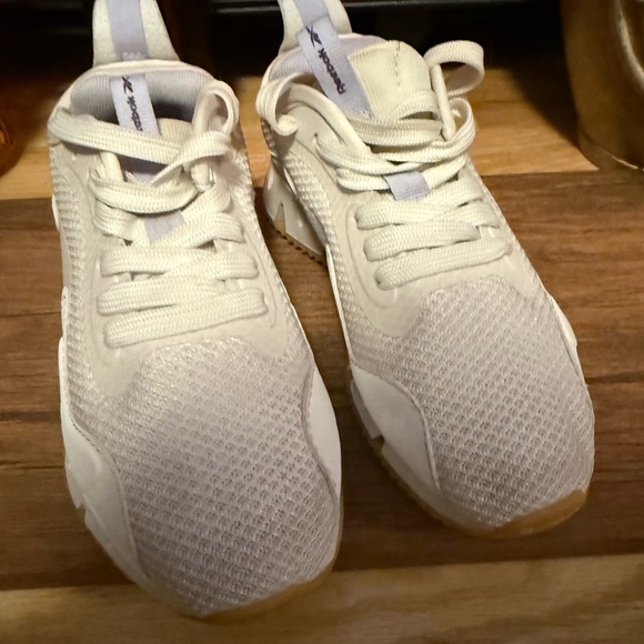 Reebok Kids Zig Dynamics Beige Athletic Shoes - Picture 3 of 8